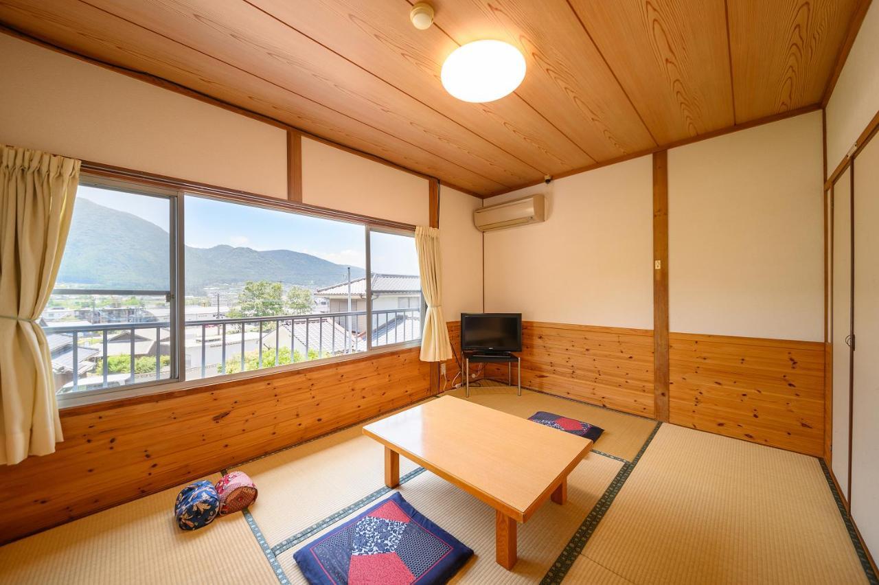 Hotel Minshuku Tsutaya Yufu Zewnętrze zdjęcie